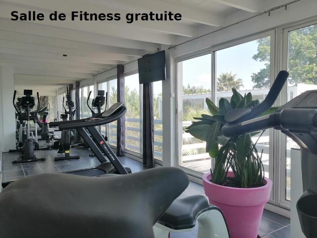Mas La Farelle Gite, Fitness & Salle De Jeux Gratuite & Spa En Supplement Ним Екстериор снимка