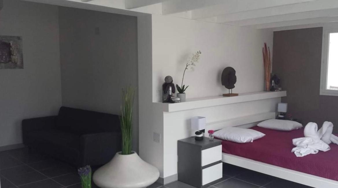 Mas La Farelle Gite, Fitness & Salle De Jeux Gratuite & Spa En Supplement Ним Екстериор снимка